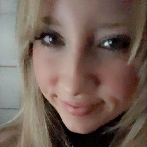 Meet your Posher, Bella